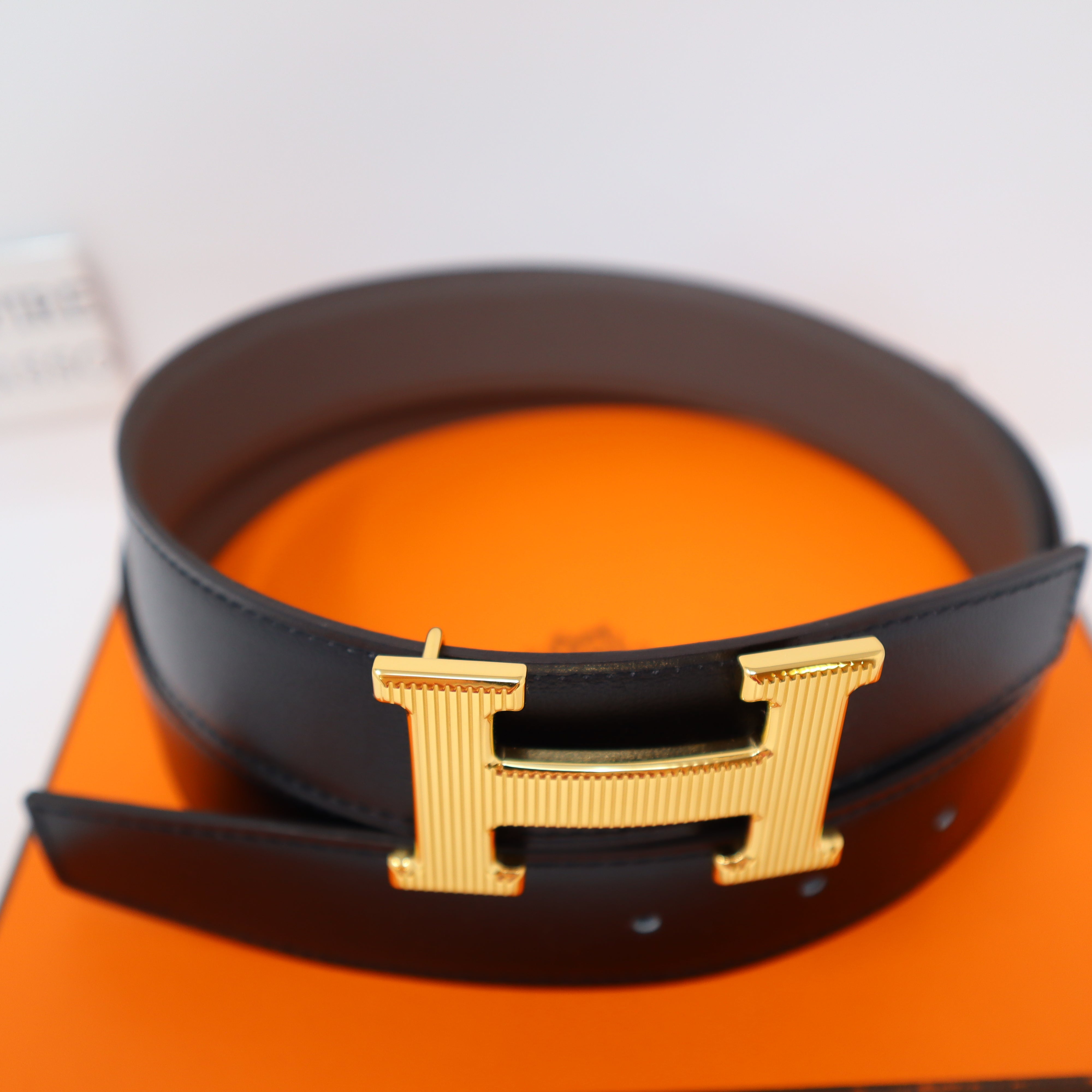 Royal belt buckle & Leather strap 32 mm