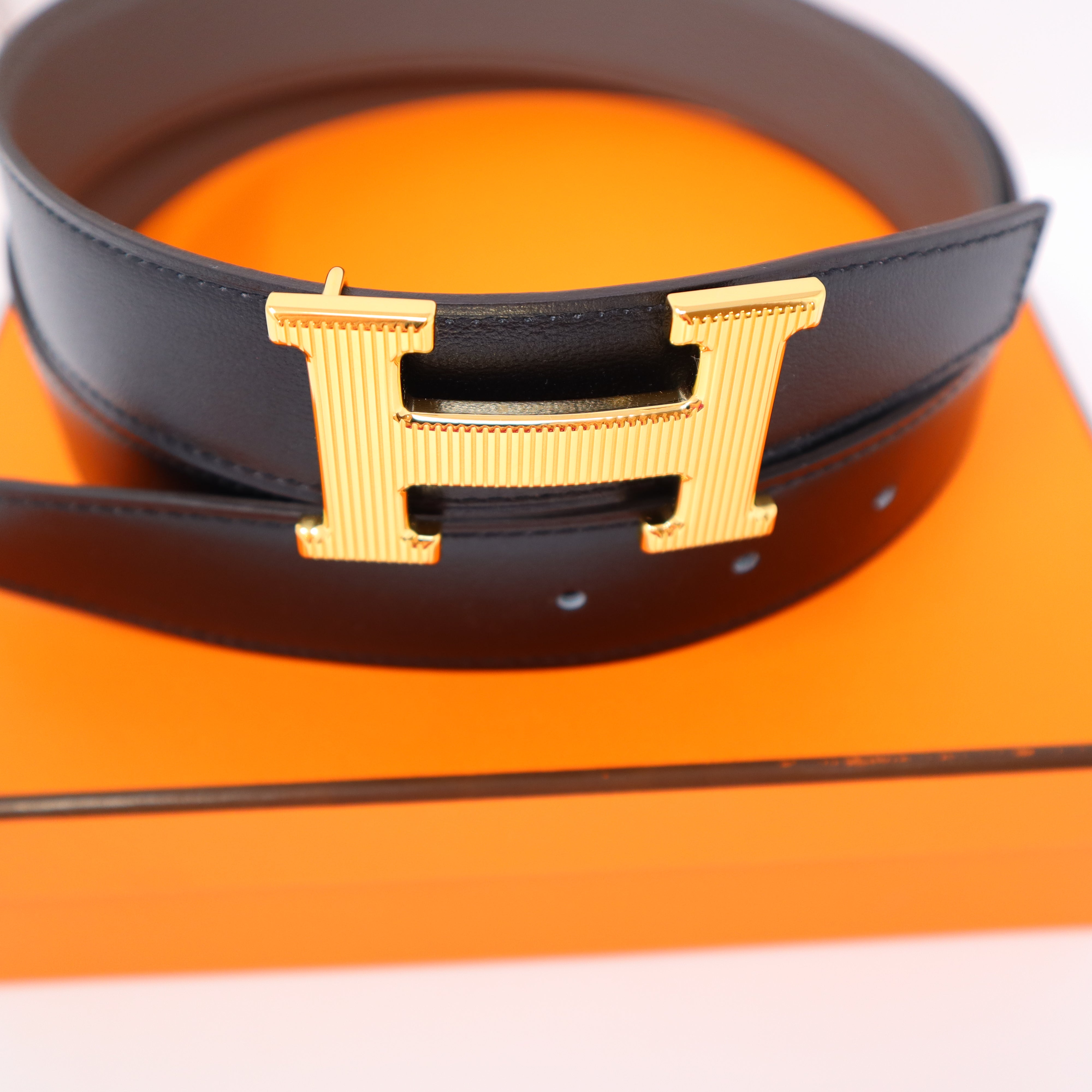 Hermès Black and Etoupe Reversible Belt Strap 32mm