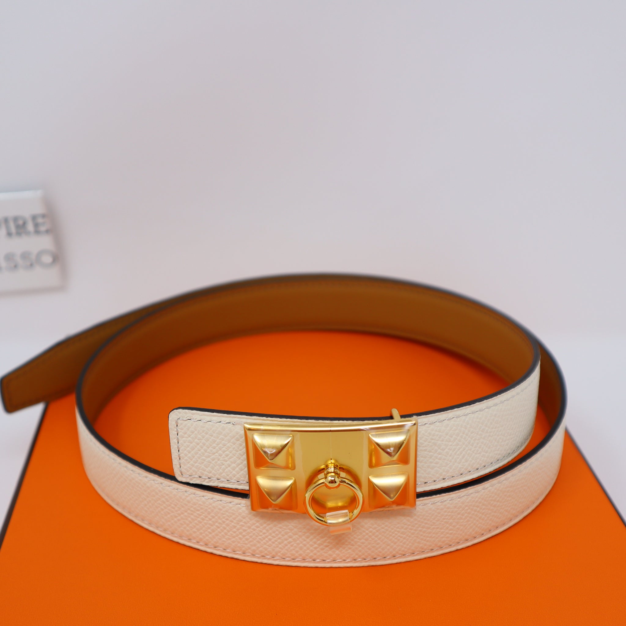 NIB authentic Hermes 13mm chai/very croquet belt with H medor belt buckle Hermès Collier De Chien Belt 70 Epsom Gold Leather with Gold  main image 3