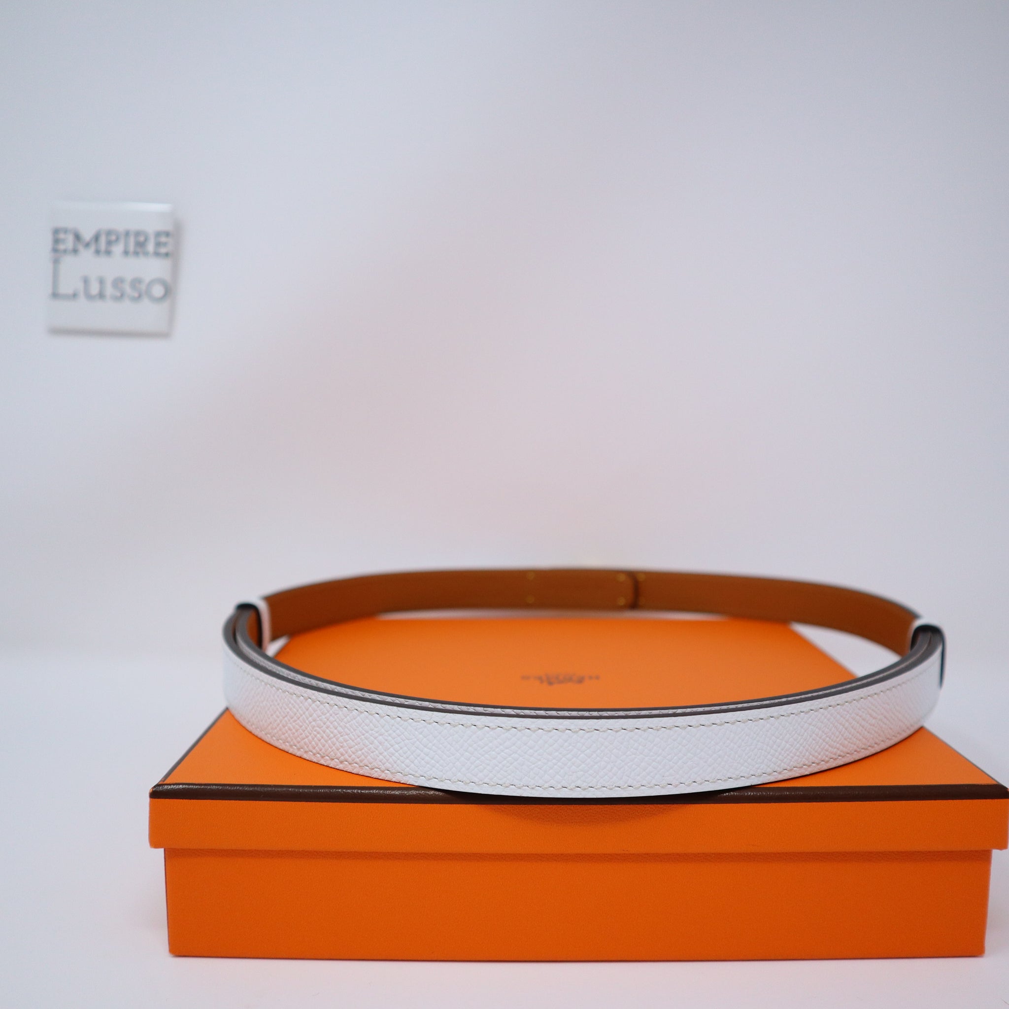 Hermes Epsom Kelly 18 belt white blanc authentic brand new Kelly leather belt Hermès White size S International in  main image 3