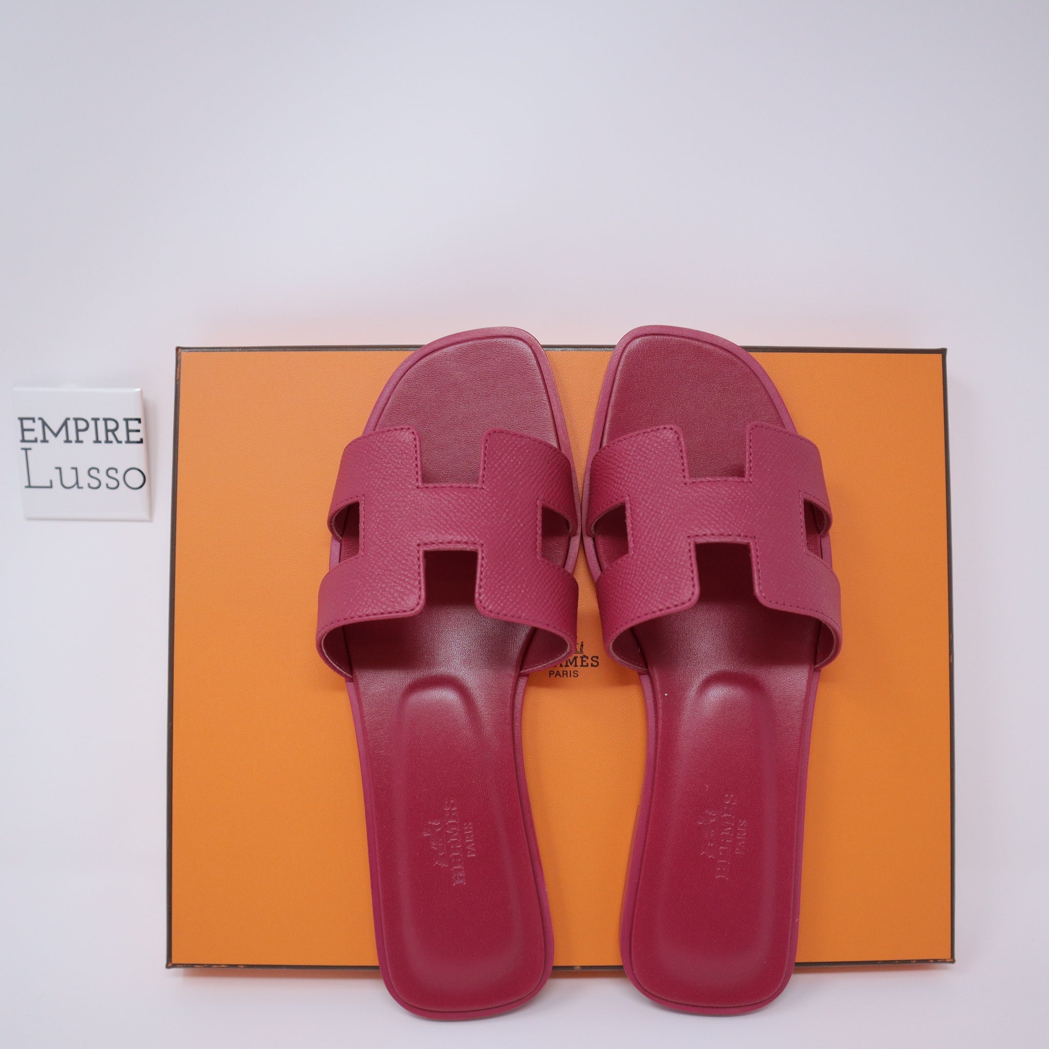 37 HERMES ORAN H SANDALS SLIPPERS Classic Epsom Rose Magenta Pink
