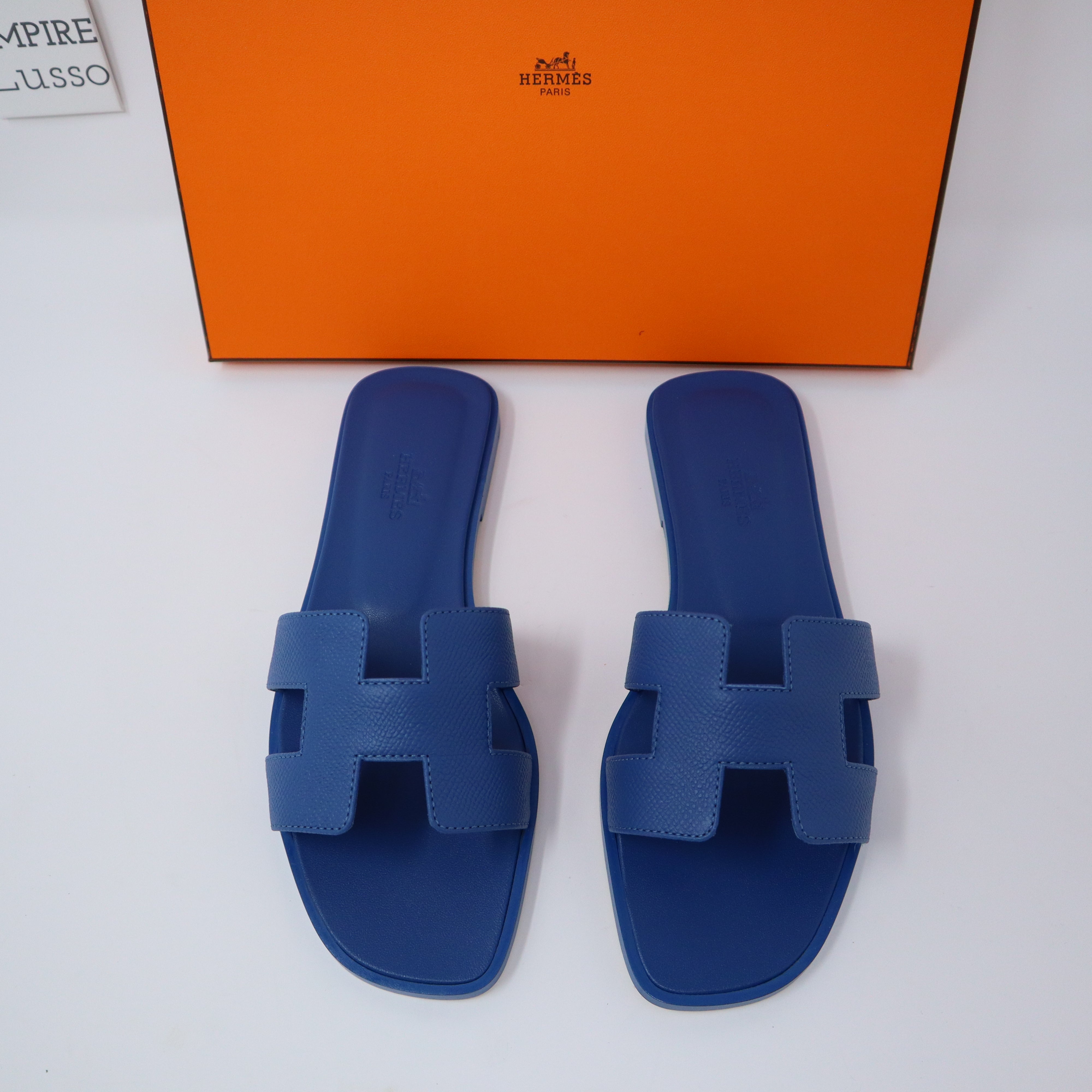 Hermes Blue Epsom Leather Oran Flat Sandals 37 – STYLISHTOP