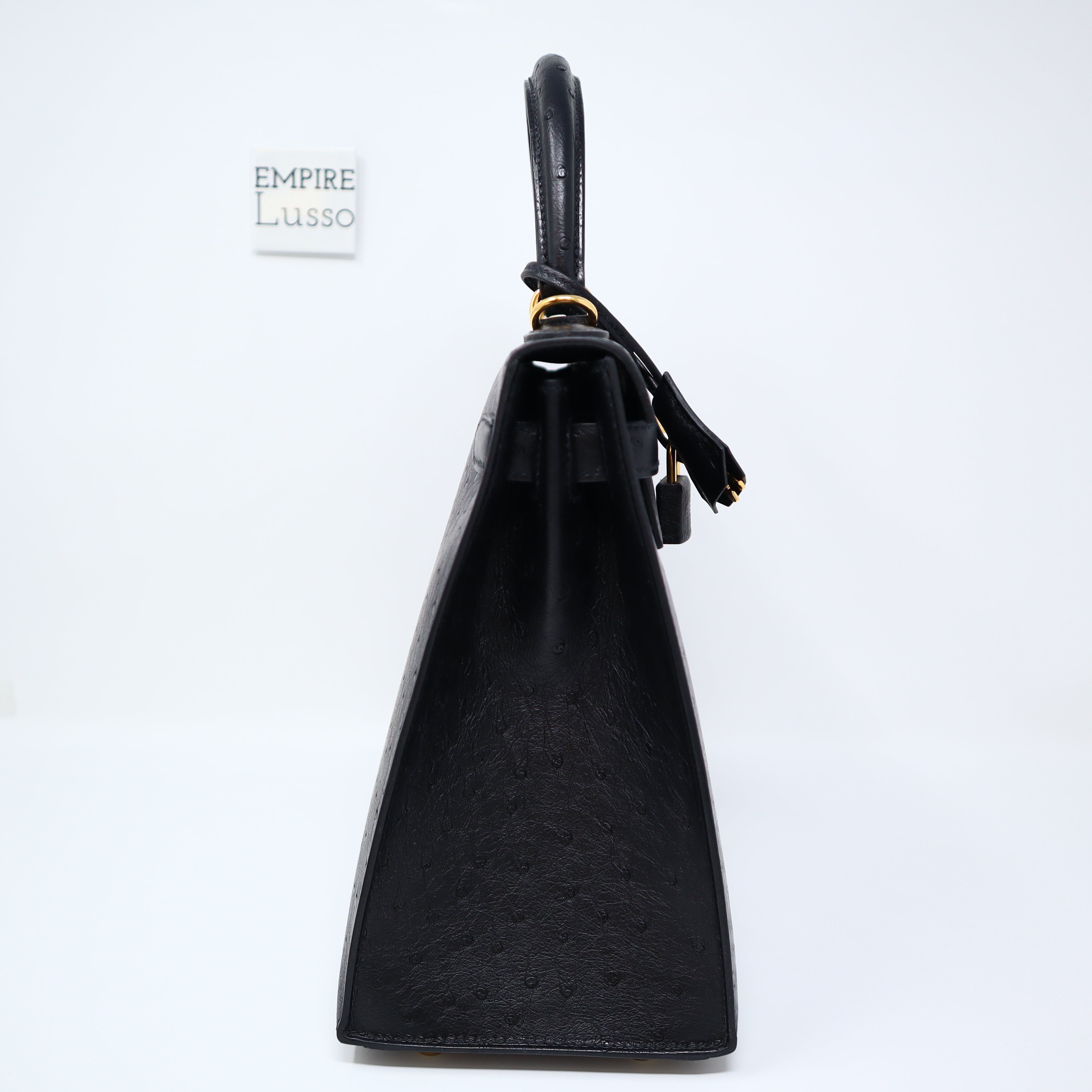 HERMÈS KELLY 28CM OSTRICH BLACK NOIR EXOTIC RARE CLASSIC GOLD HARDWARE –  Empire Lusso