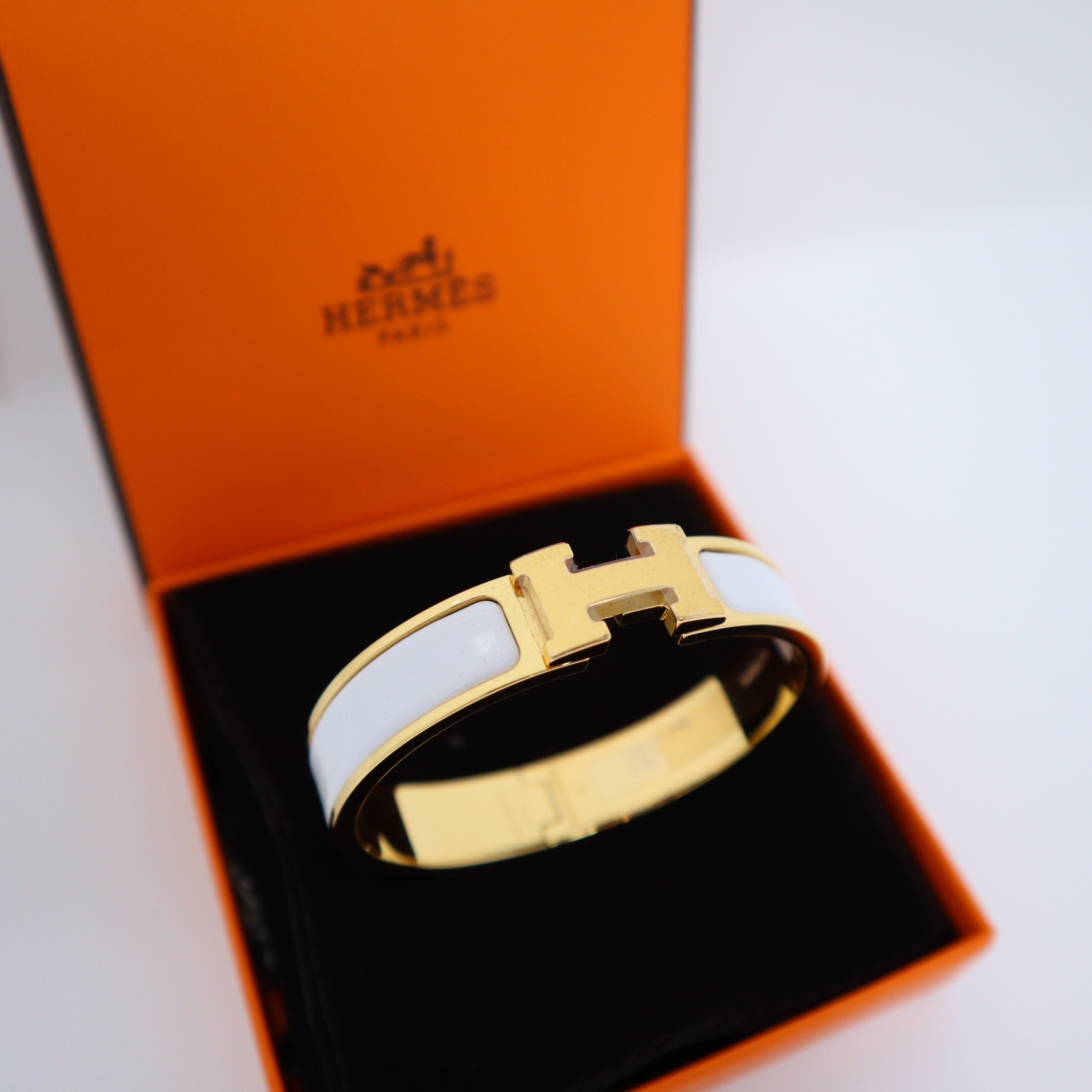 Hermés Clic Clac H Wide Cuff Bracelet PM in Gold with Rose Dragee Enamel -  SOLD