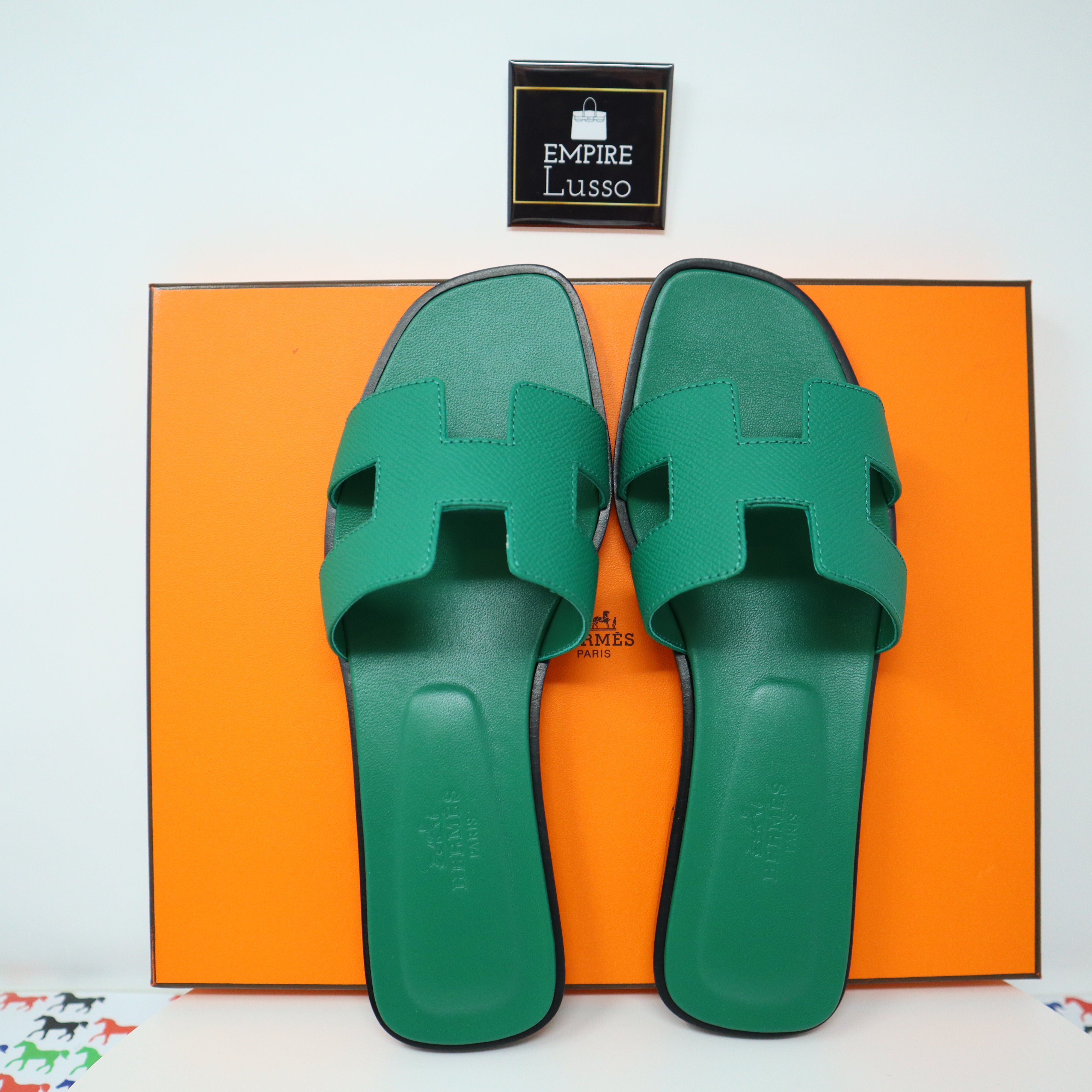 37.5 NEW HERMES ORAN H SANDALS SLIPPERS CLASSIC EPSOM Vert Jade Green –  Empire Lusso